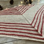 Knitted Bandana, in white and red