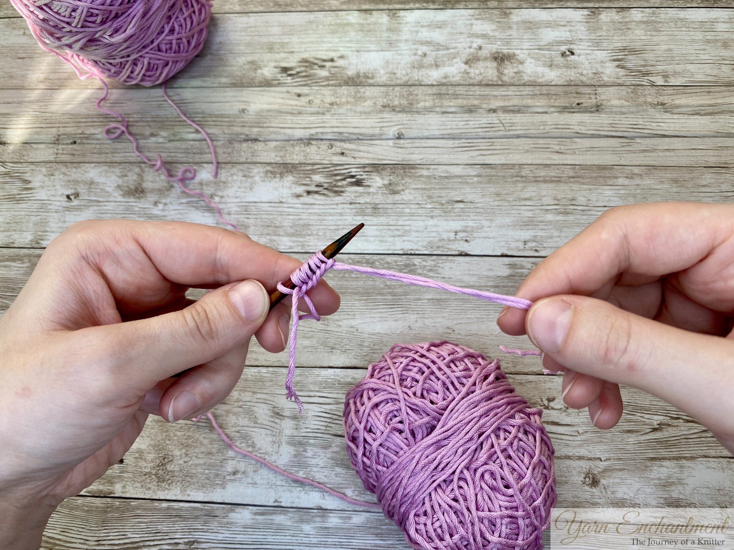 Close-up of hands pulling out the slip knot.